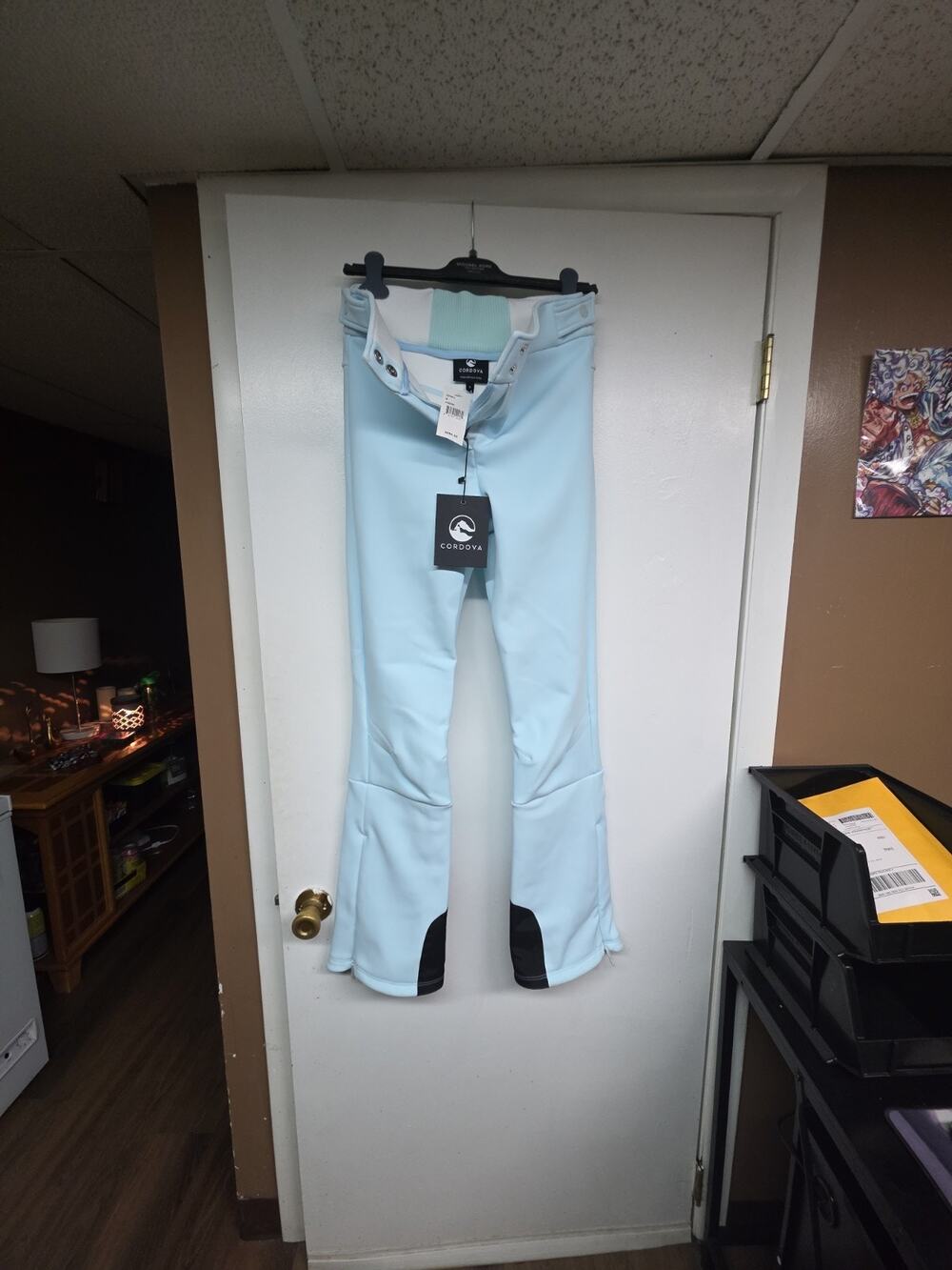 Cordova Ski Pants Saint Moritz Iceberg Color Size Medium NWTsnow pants